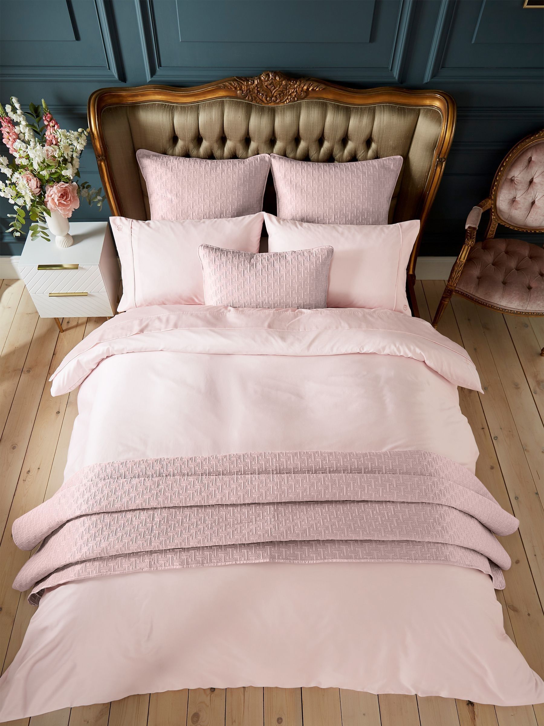Ted Baker pink fitted sheet (British brand)