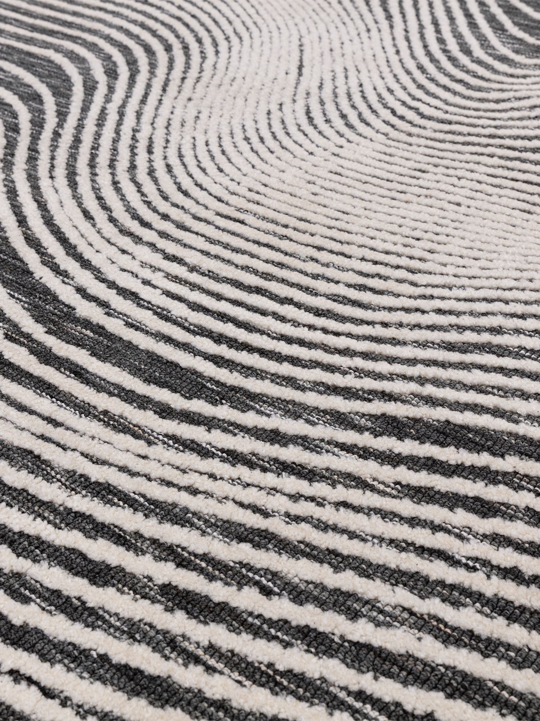Asiatic Rugs Black Mason Magnitude polyester rug (British brand)