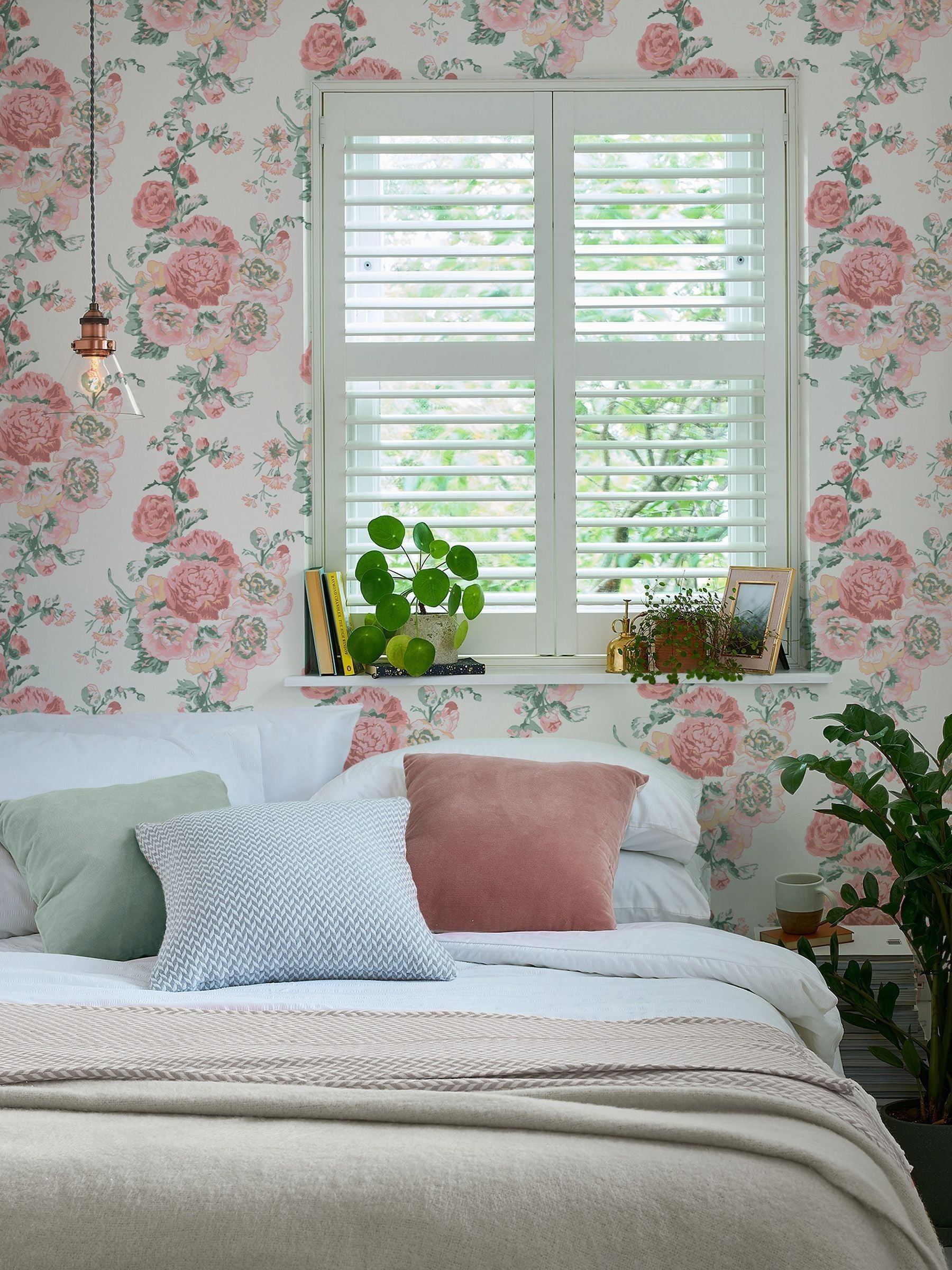 Laura Ashley Koral Pink Hollyhock tapetprøve (britisk merke)