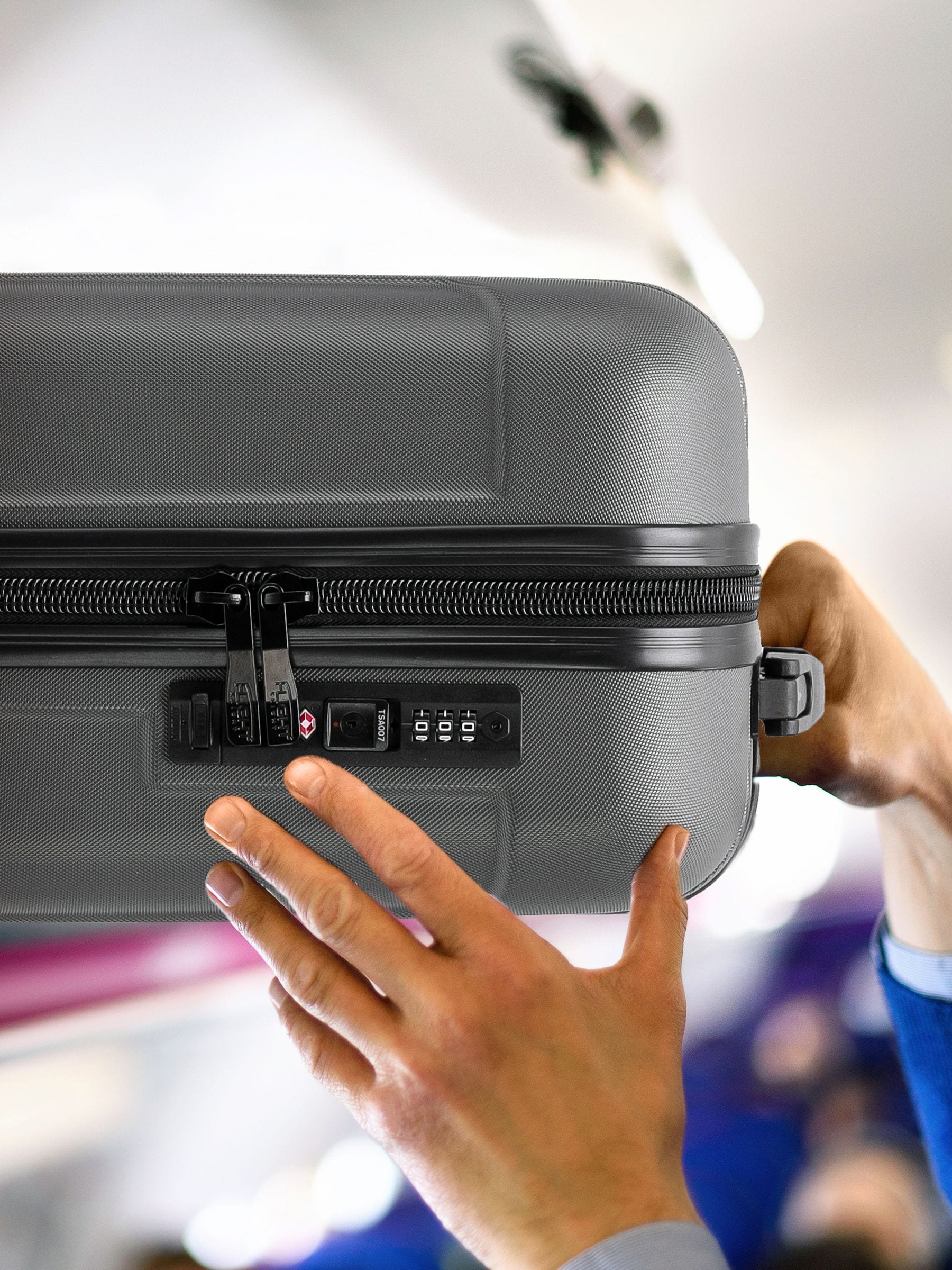 Flight Knight Anthracite Large Hardcase Lightweight Check-In Suitcase with 4 Wheels