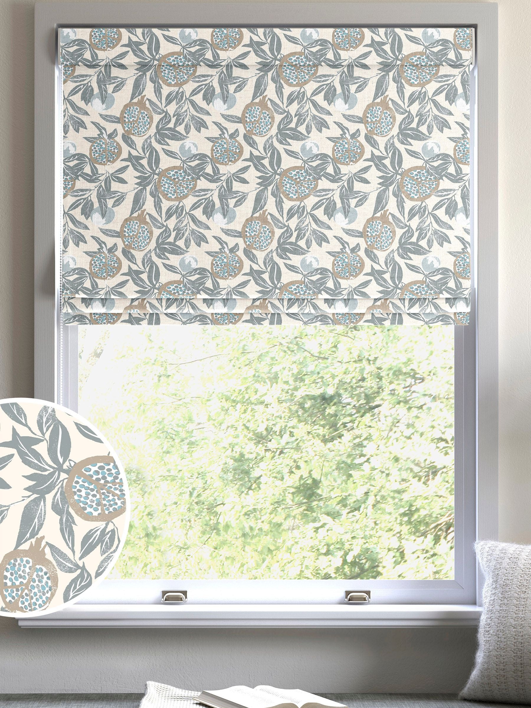 Green Halo roman blind fruit leaves print 100% cotton (British brand)