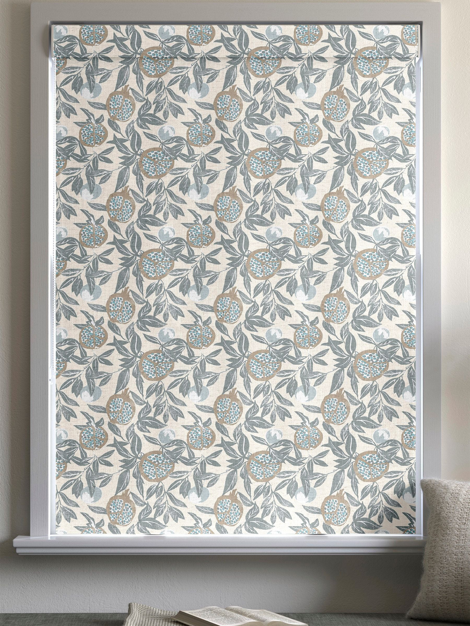 Green Halo roman blind fruit leaves print 100% cotton (British brand)