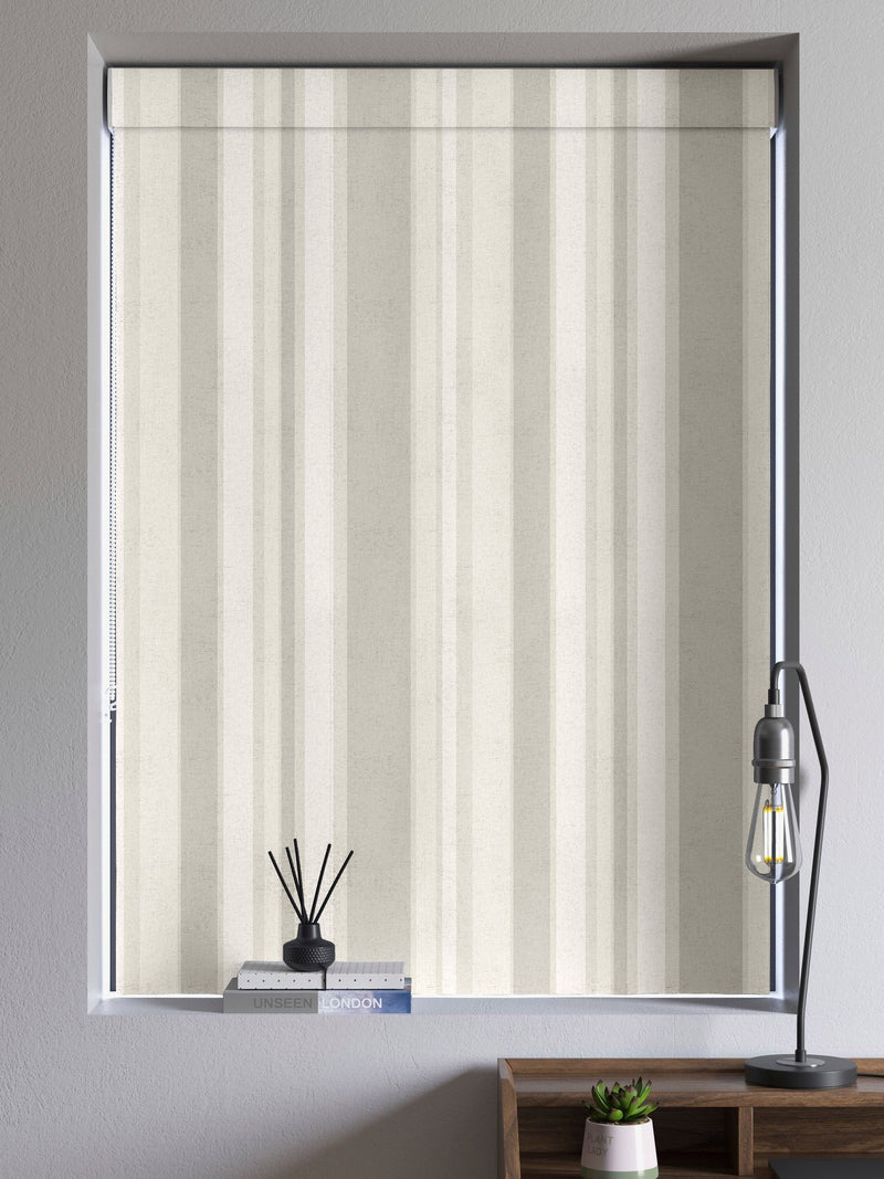 Huddson cream Roman blind (British brand)