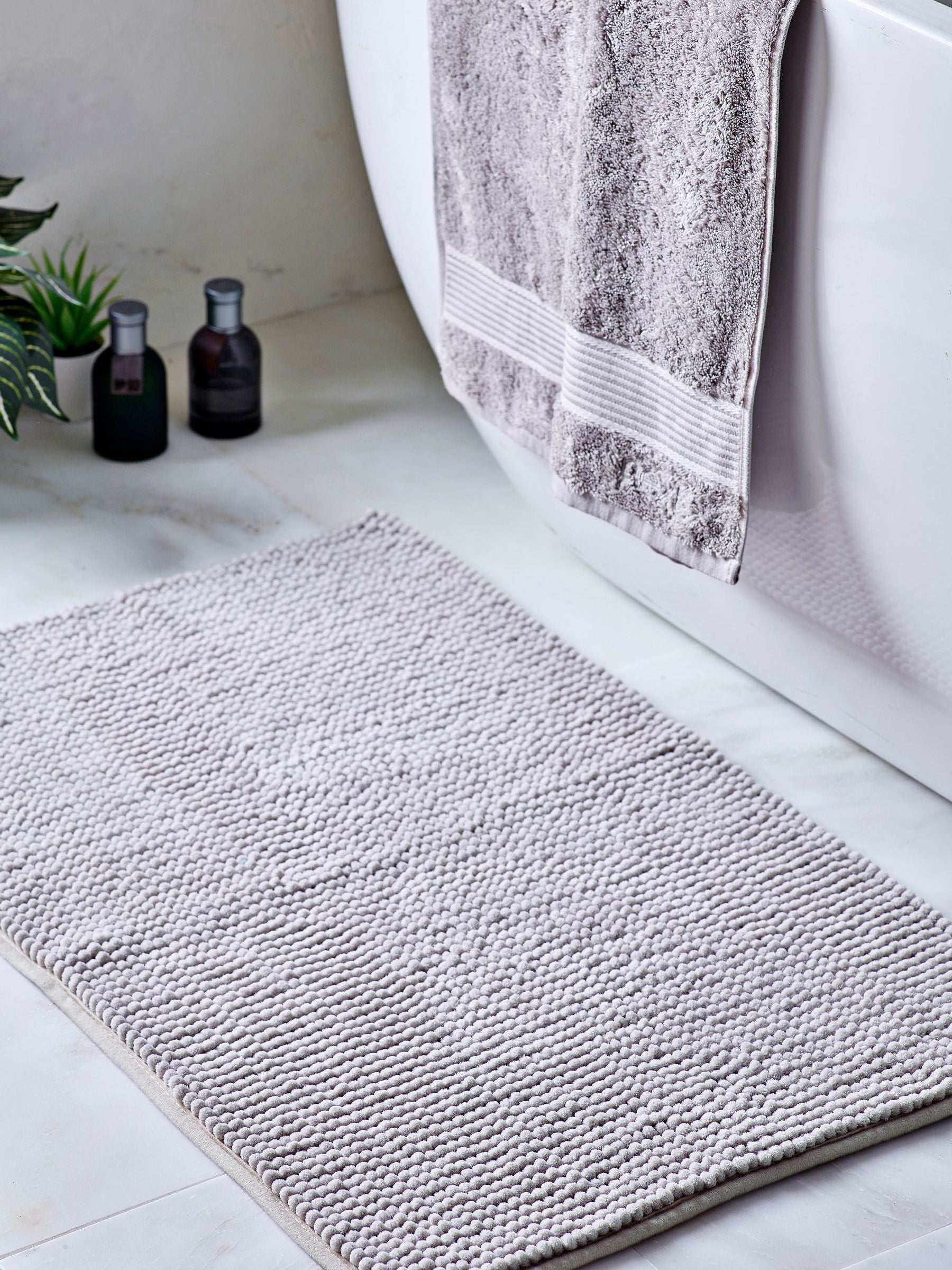 Sage Green Bobble Bath Mat