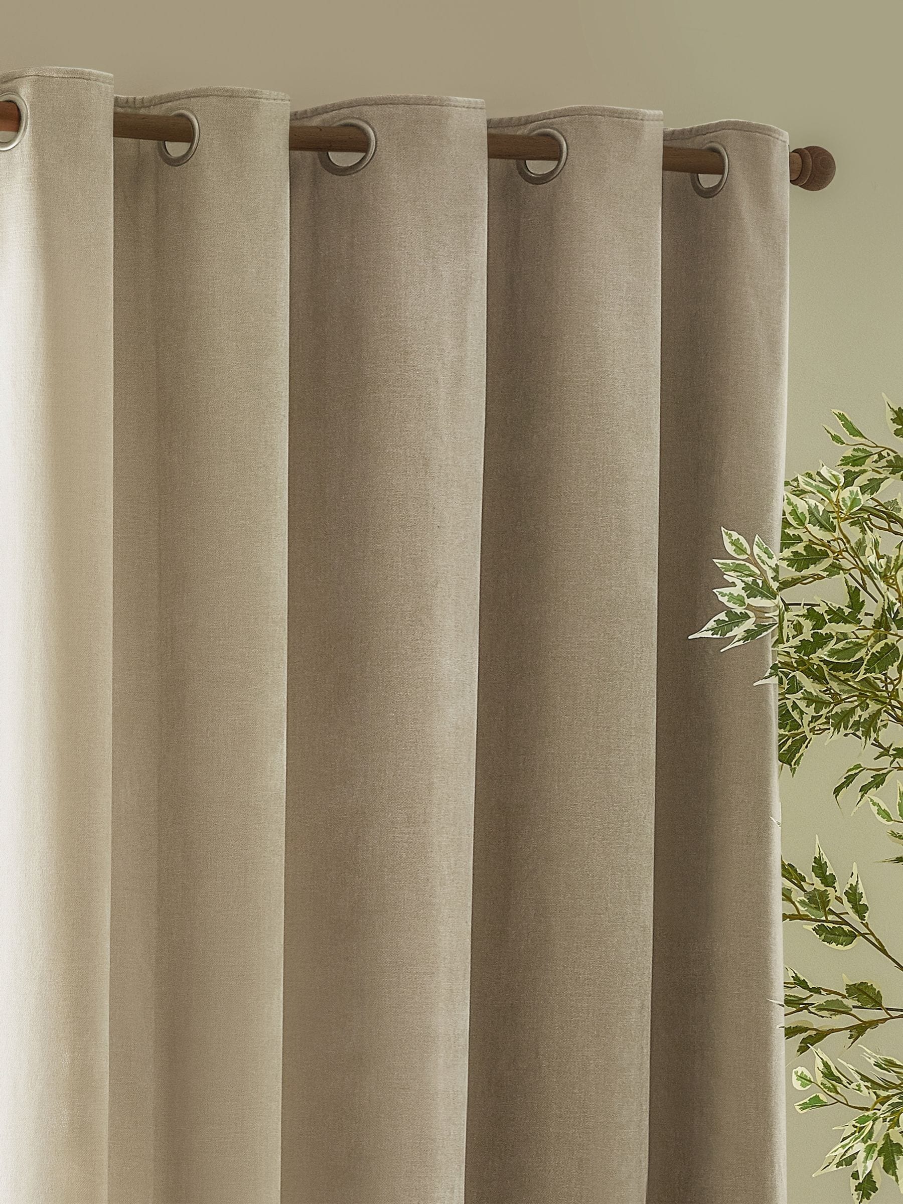 Yard Linen Heavy Chenille Lined Eyelet Curtains