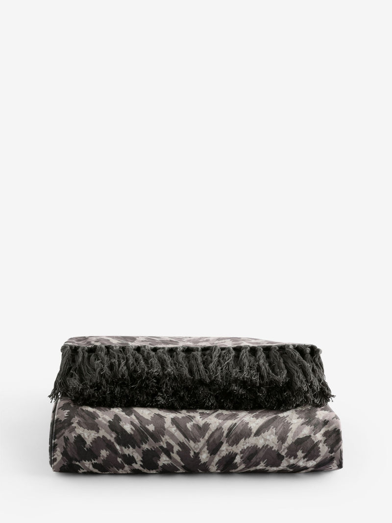 Clarke and Clarke leopard velvet throw 150x120cm, British brand