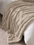 Paoletti Pine Empress faux fur throw blanket - British product