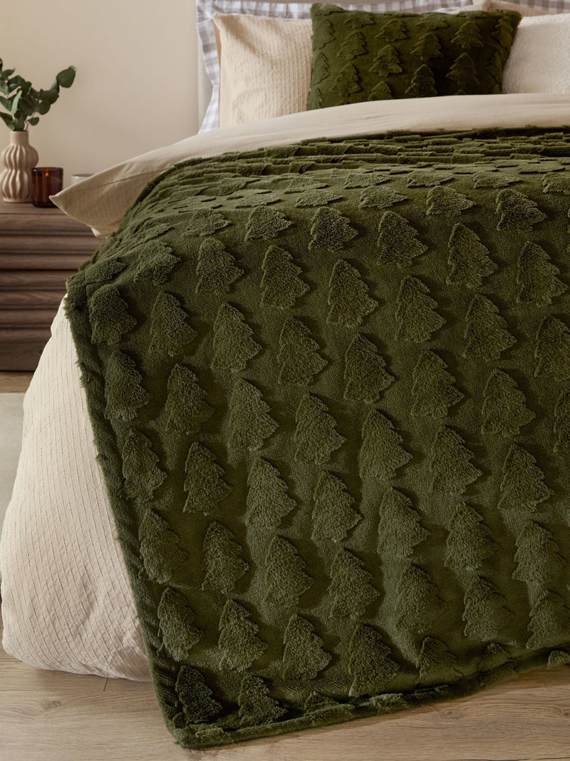 Furn Forest Green Pines faux fur throw 200x150cm, UK version