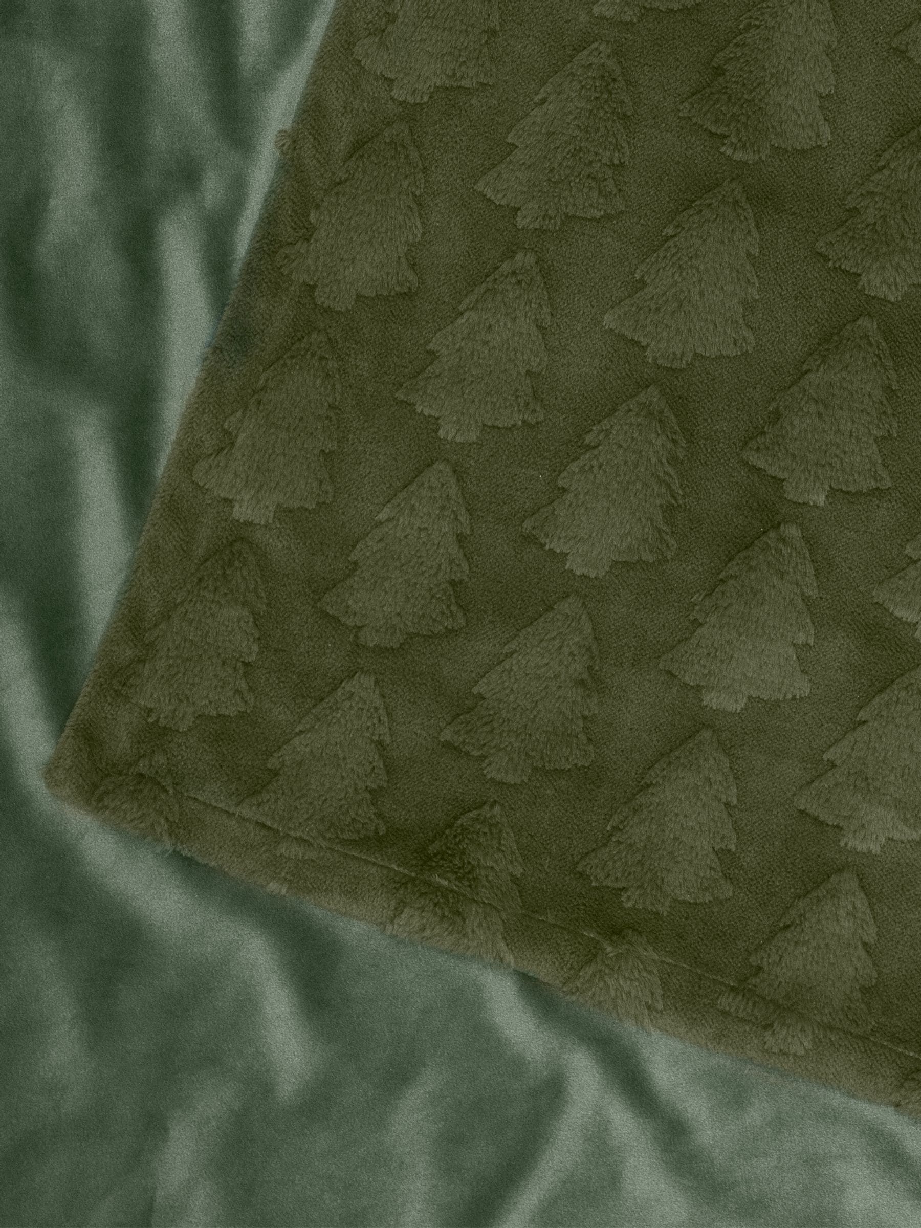 Furn Forest Green Pines faux fur throw 200x150cm, UK version