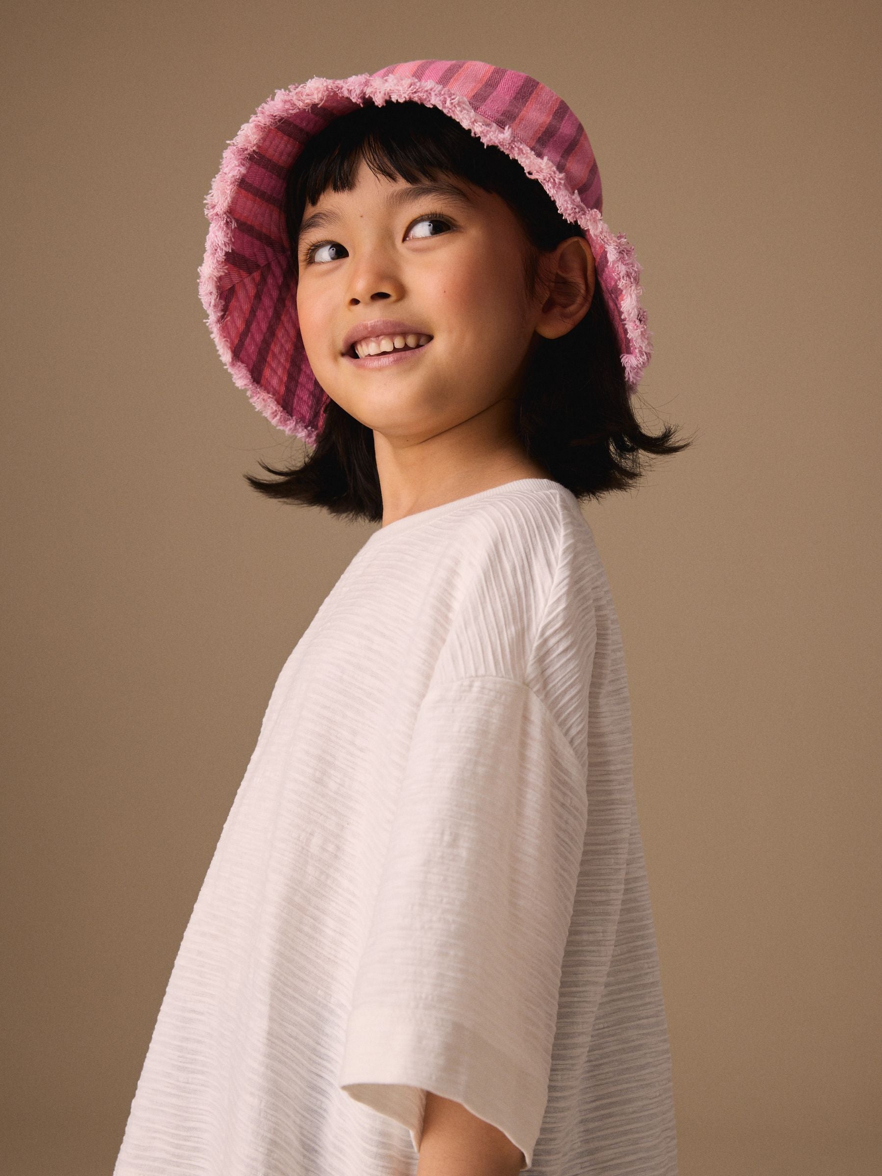 Bucket hat pink striped washed denim, imported from the UK