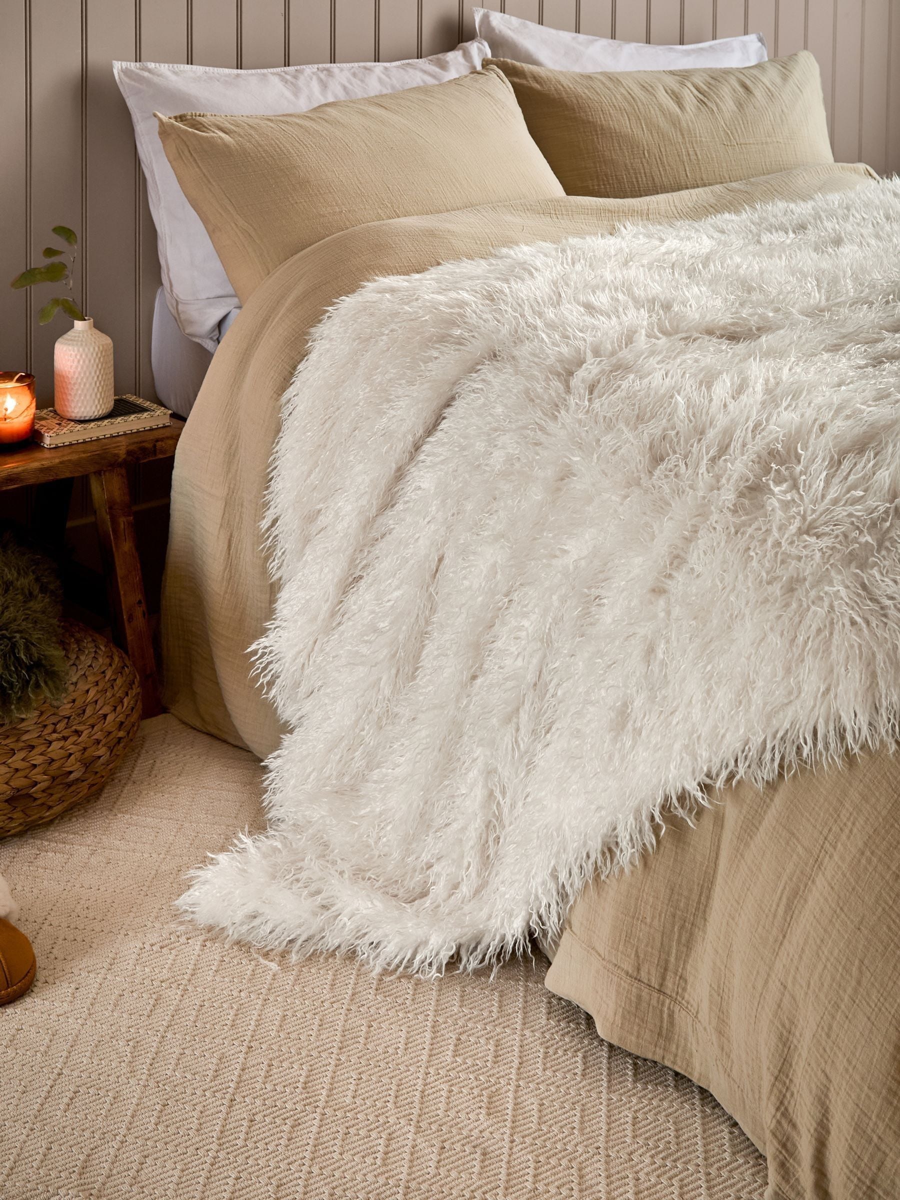 Furn Ecru Rowan Faux Fur Throw