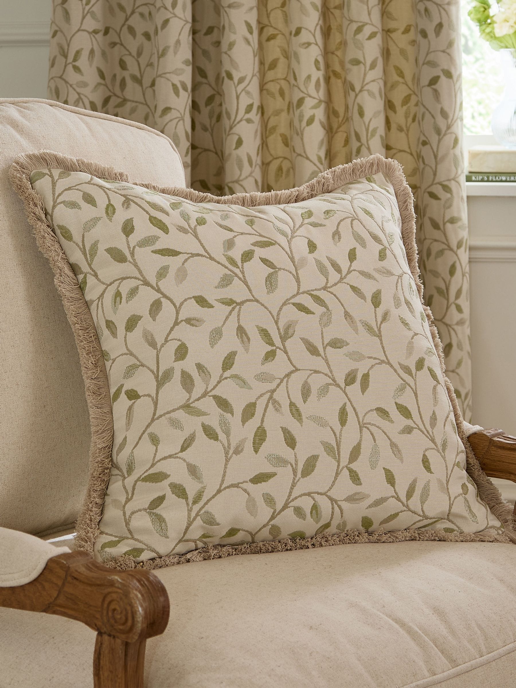 Voyage Maison Lichen Cervino Woven Jaquard Cushion