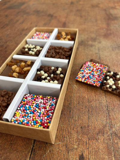 Next The Gourmet Chocolate Pizza Co Deilige Søte Melke Mendiants- Kjøp online hos McGrocer