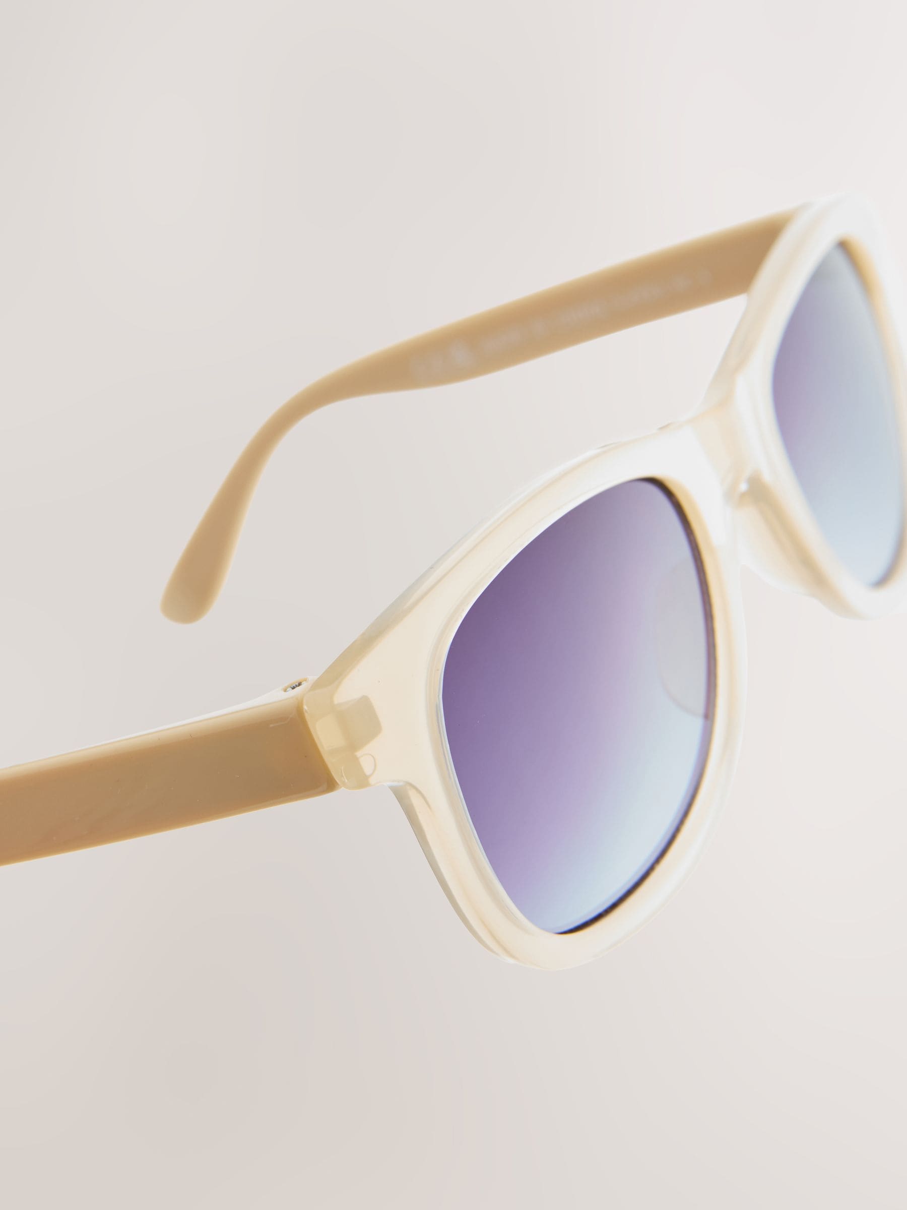 Pink and purple lilac children's sunglasses with UV protection, UK version