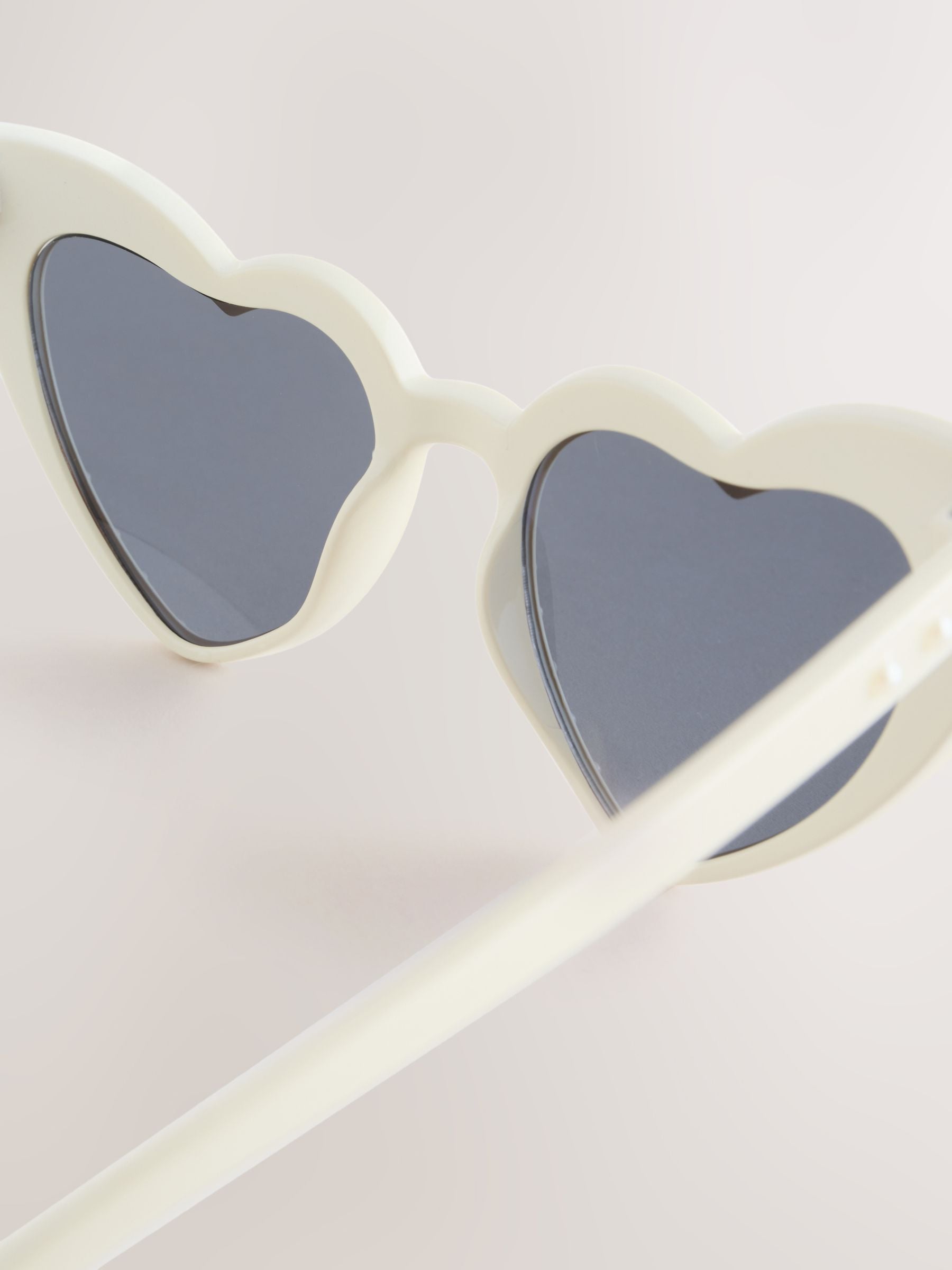 White novelty heart sunglasses pearl details - British product