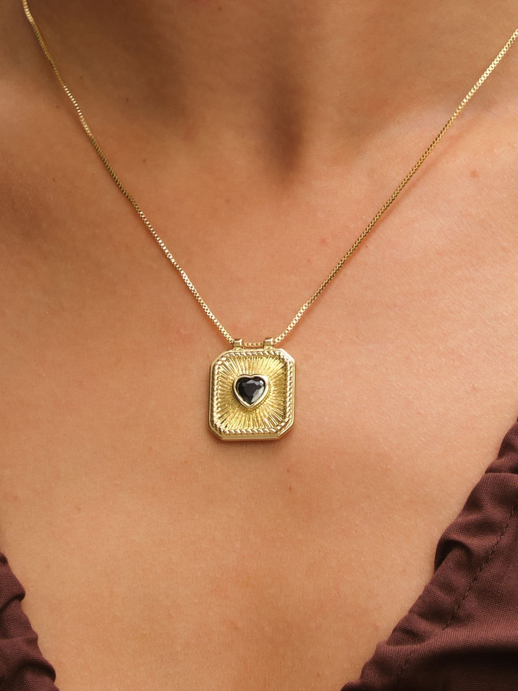 Inicio gold plated heart charm necklace 20in, UK version