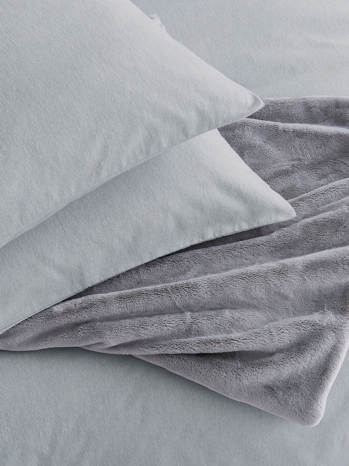 Helena Springfield Linen Cosy Faux Fur Throw 130x170cm