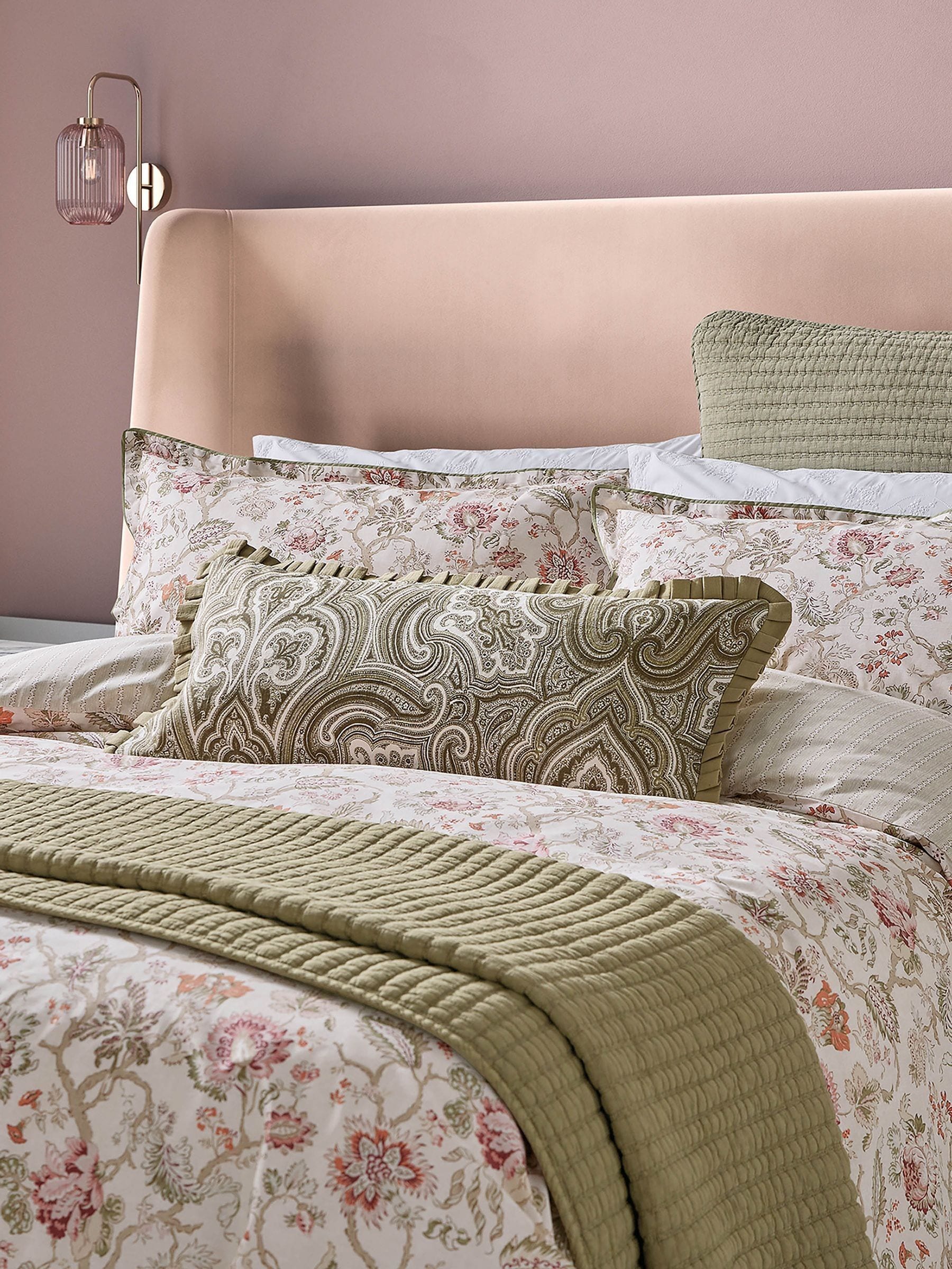 Bedeck of Belfast Nora quilted throw sage green 150x200cm (British brand)