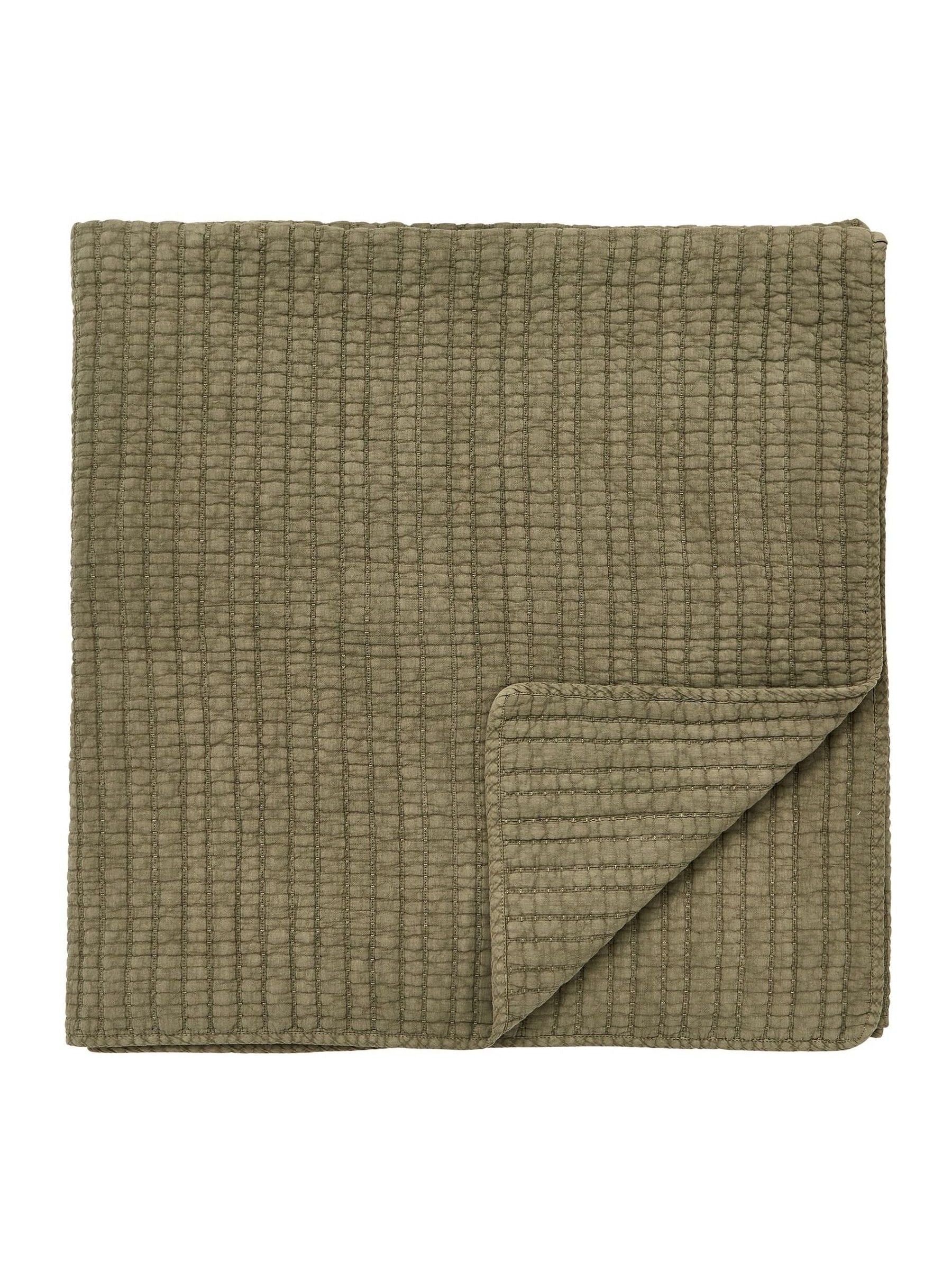 Bedeck of Belfast Nora quilted throw sage green 150x200cm (British brand)