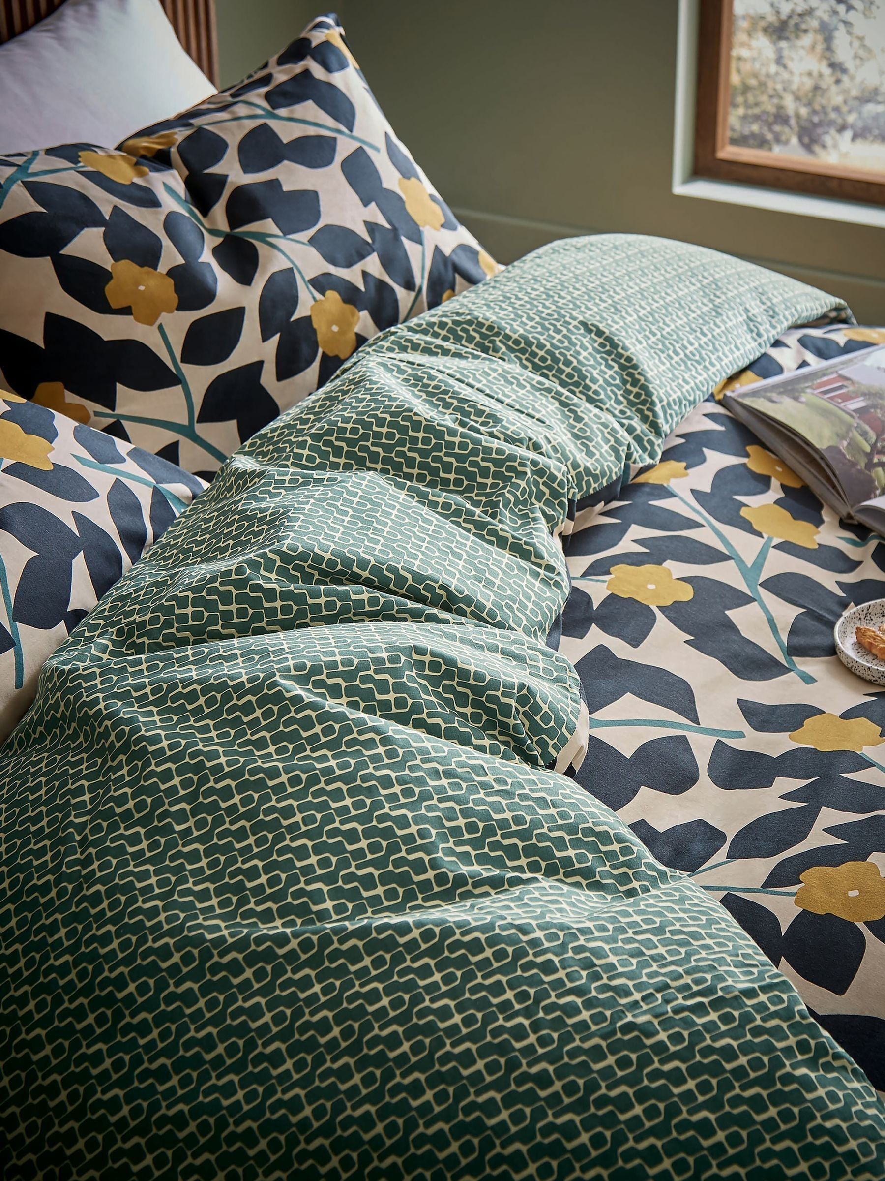 Helena Springfield Multi Linnea duvet set, UK version