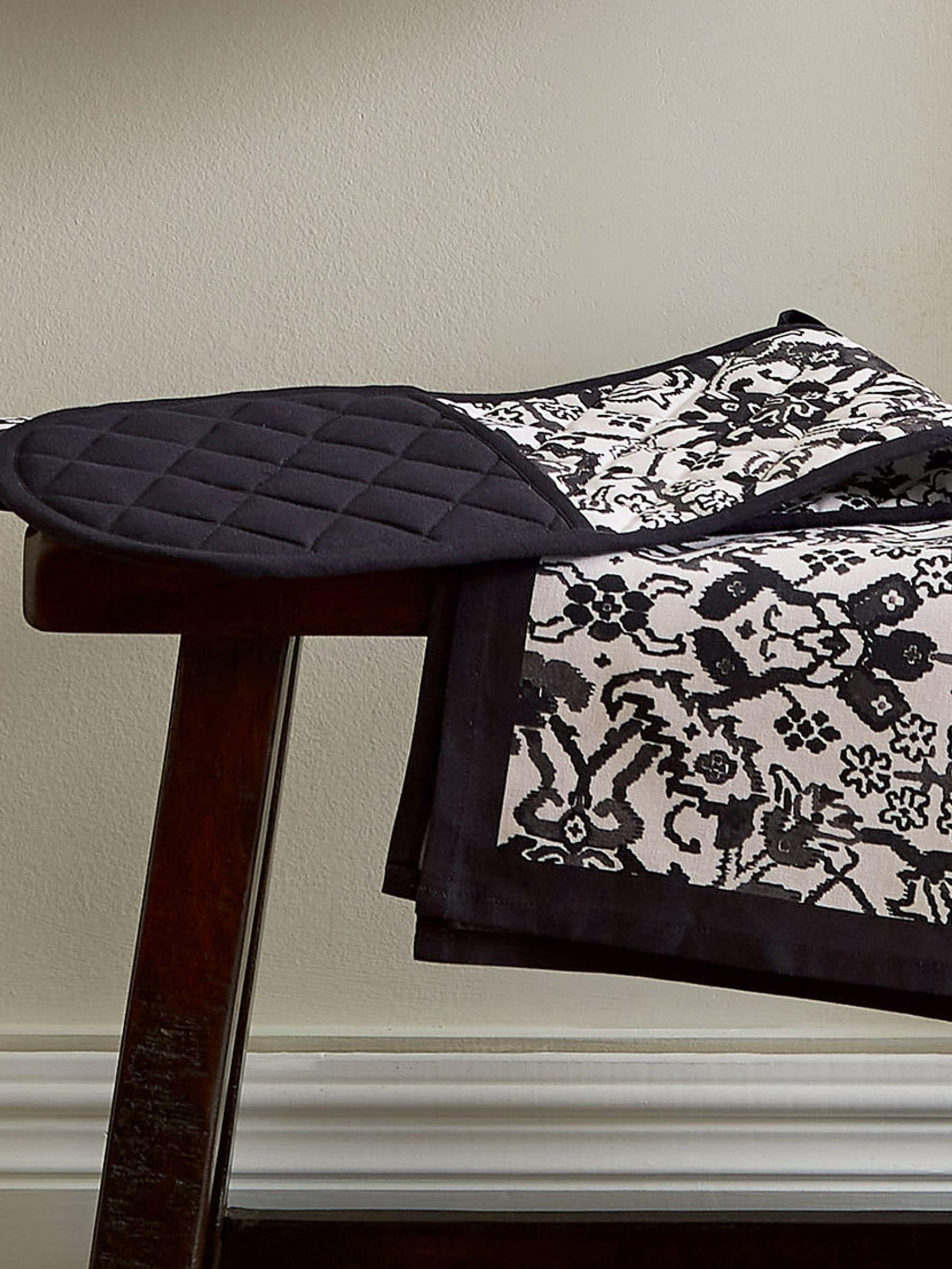 Bedeck of Belfast charcoal morsan double oven gloves - British product