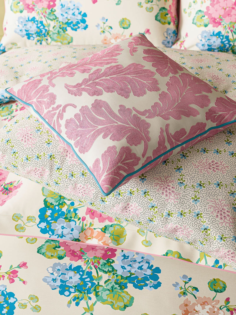 Land & Shore Multi Lori floral duvet set, UK version