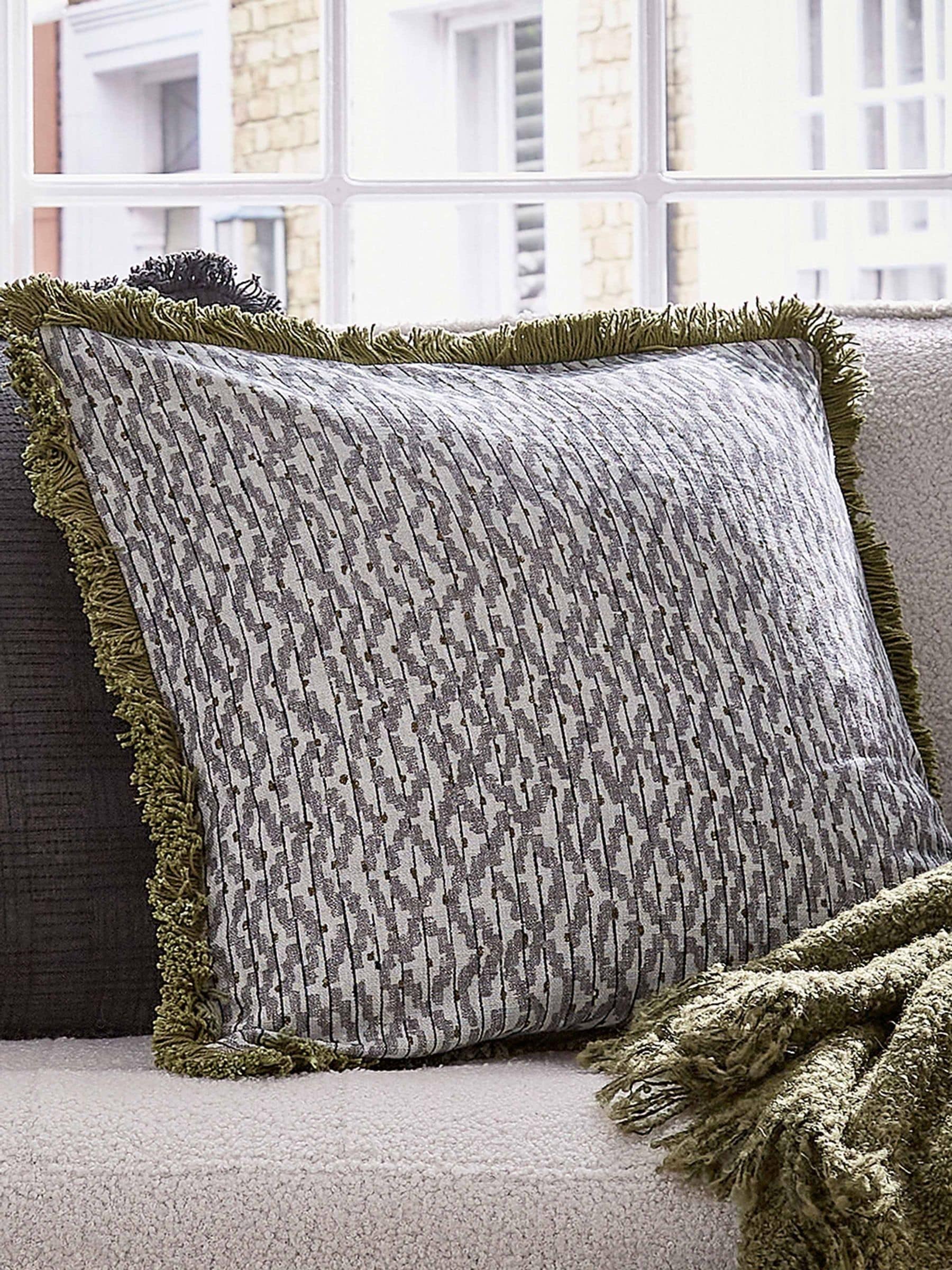 Bedeck of Belfast Kaiza cushion charcoal silver 50cm, UK version