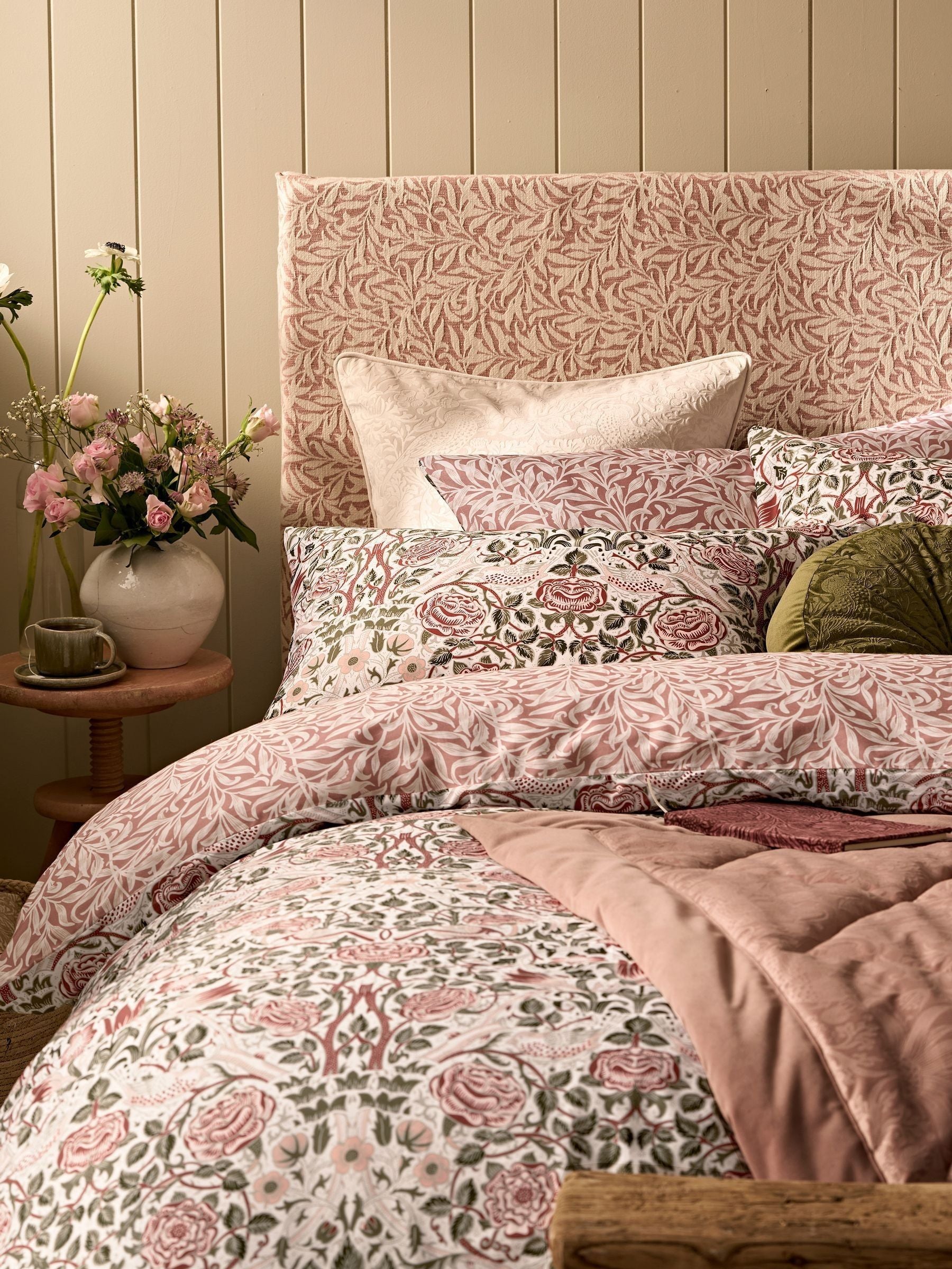 William Morris At Home green rose 220 thread count pillowcases, UK version