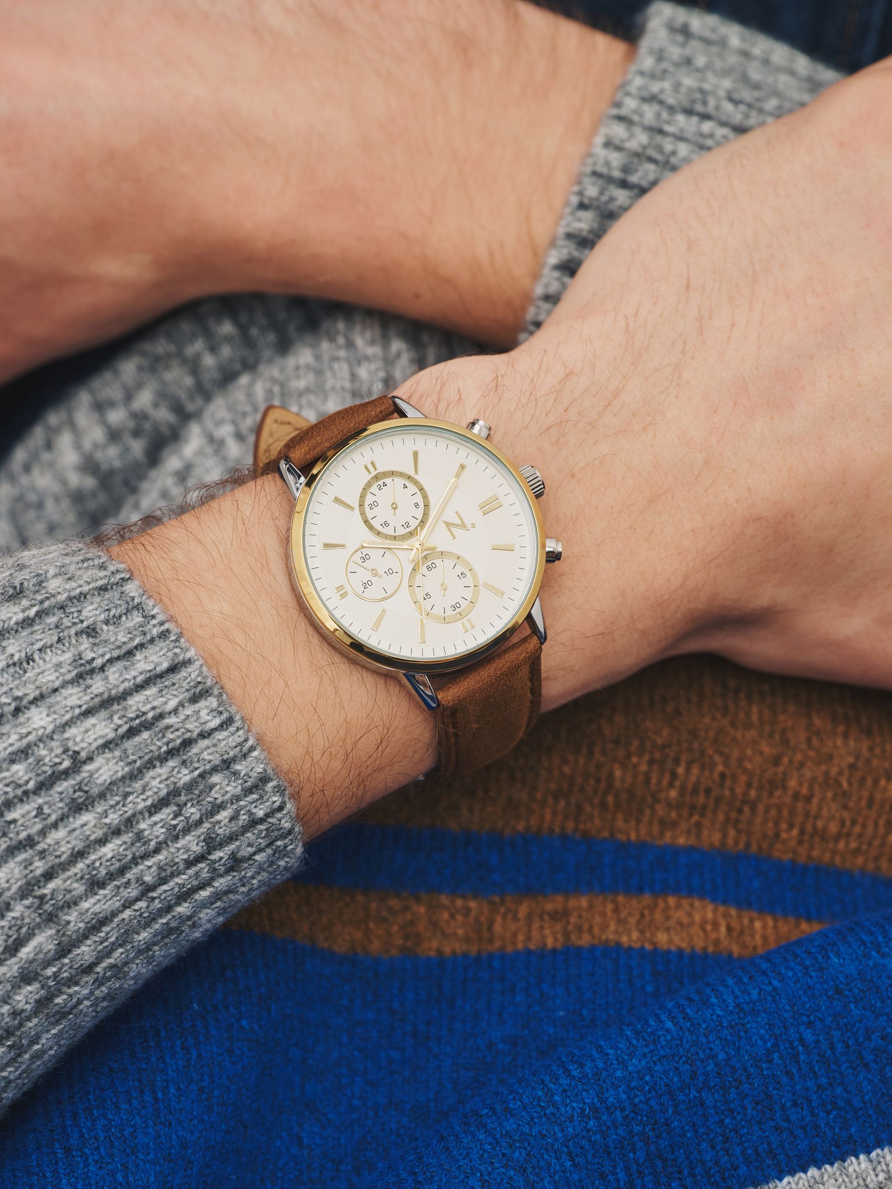 Brown N. Premium leather strap watch (British brand)