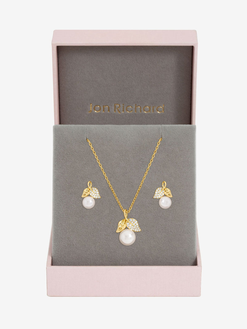 Jon Richard cubic zirconia pearl and leaf necklace set 18 inch chain, UK version