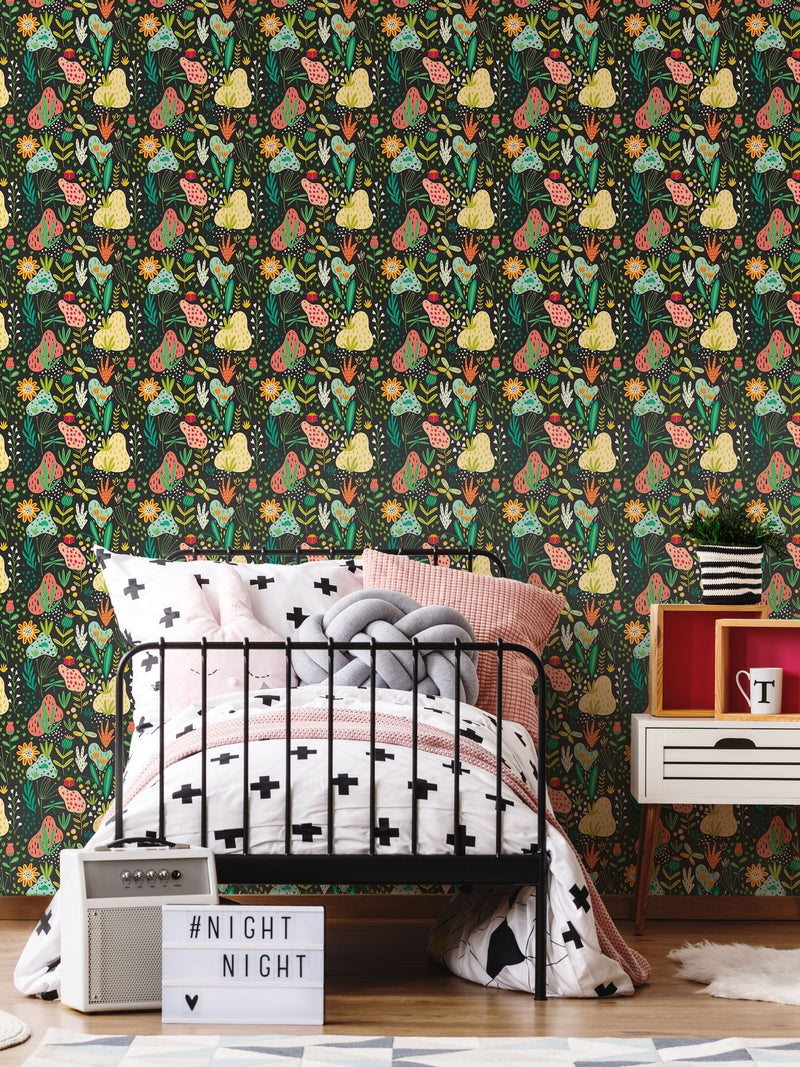 Hoopla Walls Black Bug Garden 10m Wallpaper
