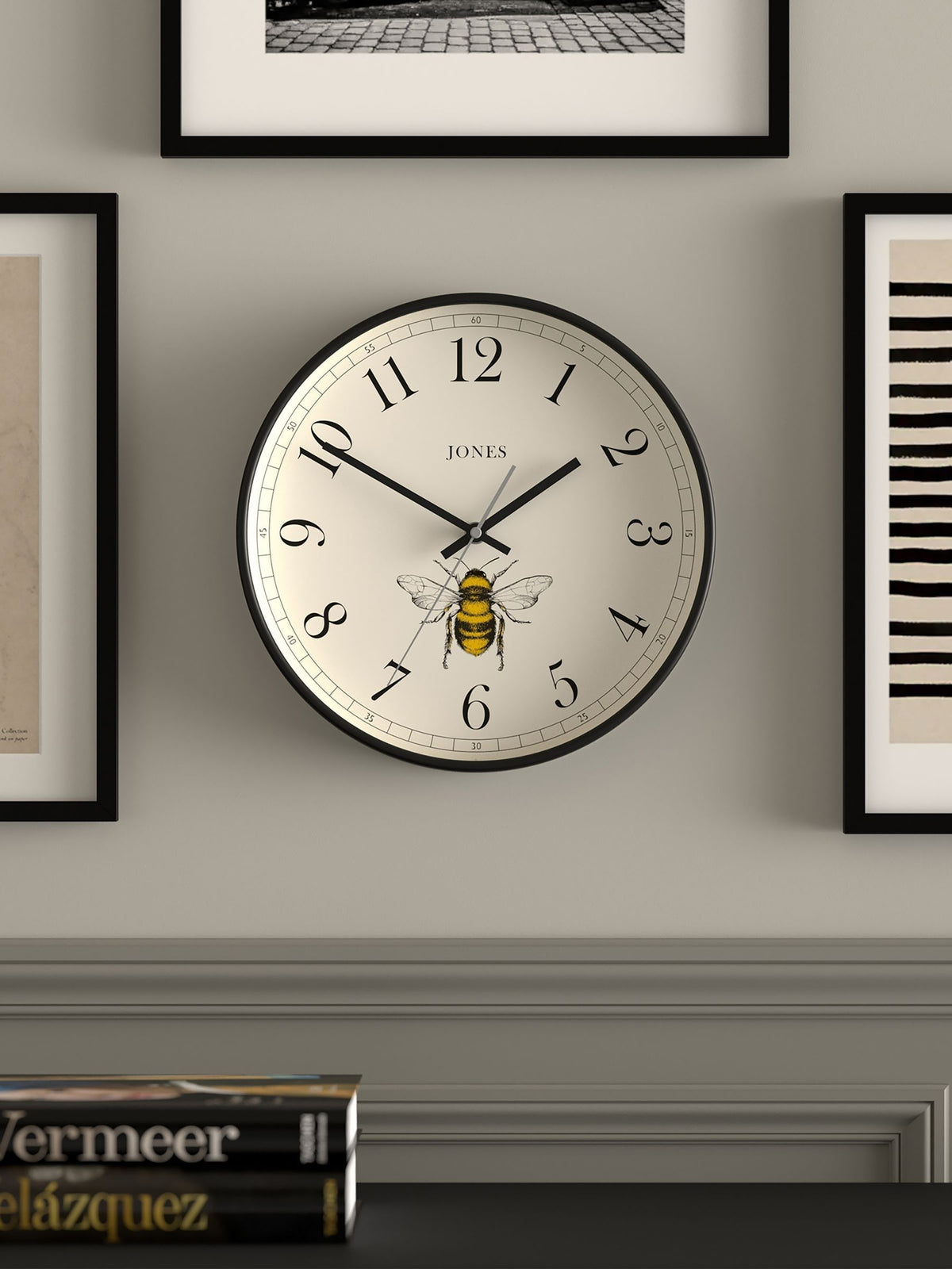 Jones Clocks Black Bee Wall Clock 30cm, UK version
