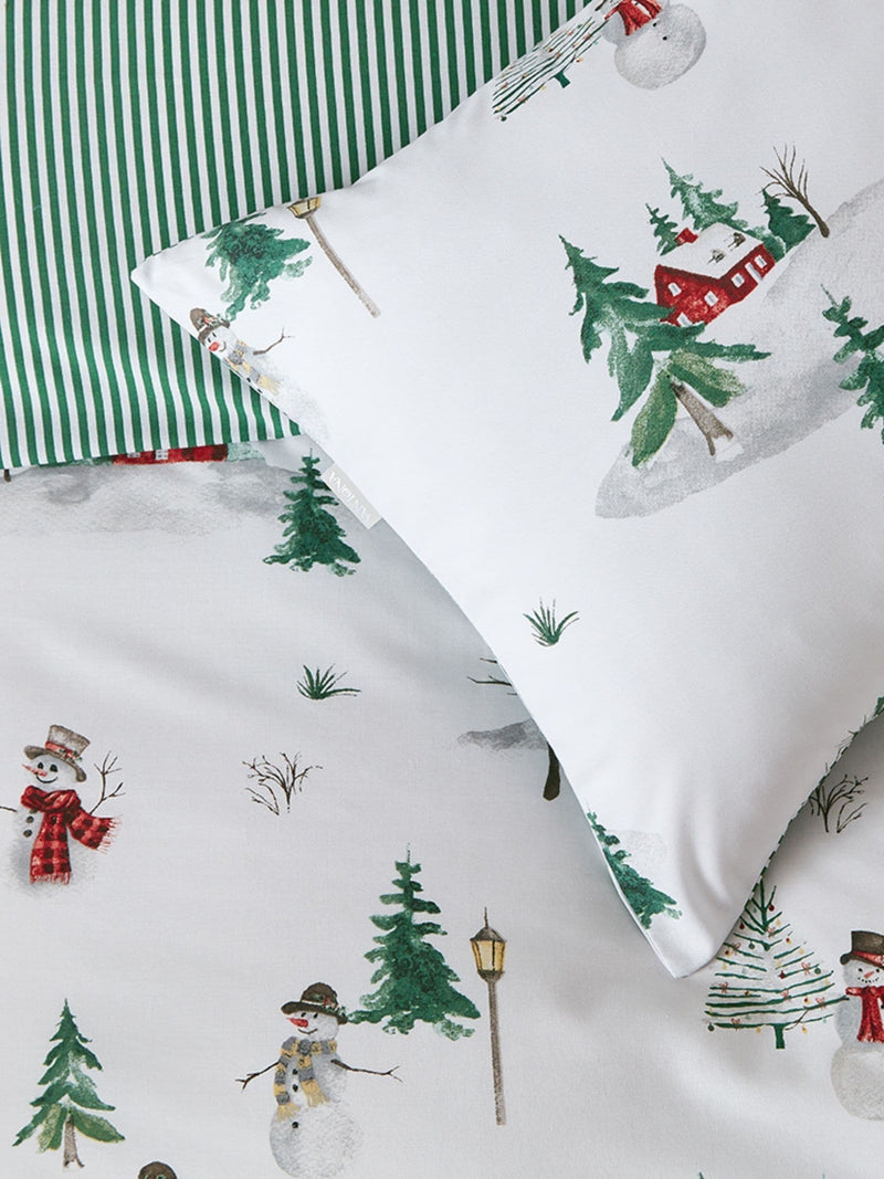 Vantona red and green Christmas snowmen quilt cover set (British brand)