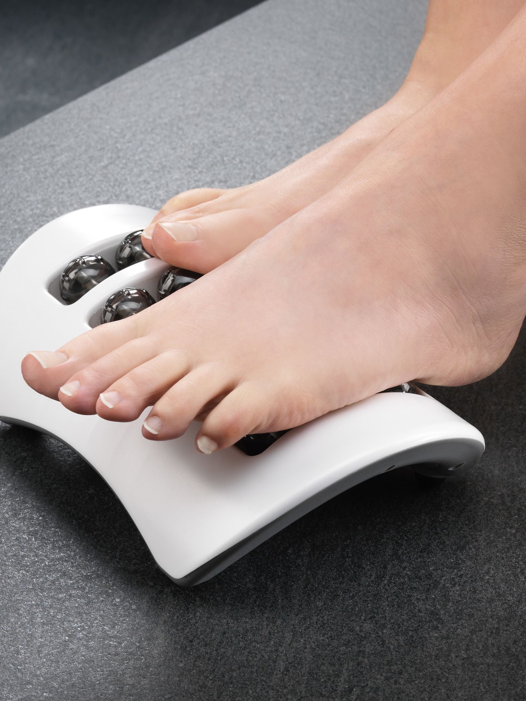 MenKind White Well Being dual foot massager - British product