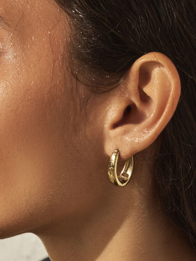 Gold tone oval hoop earrings stainless steel - British product