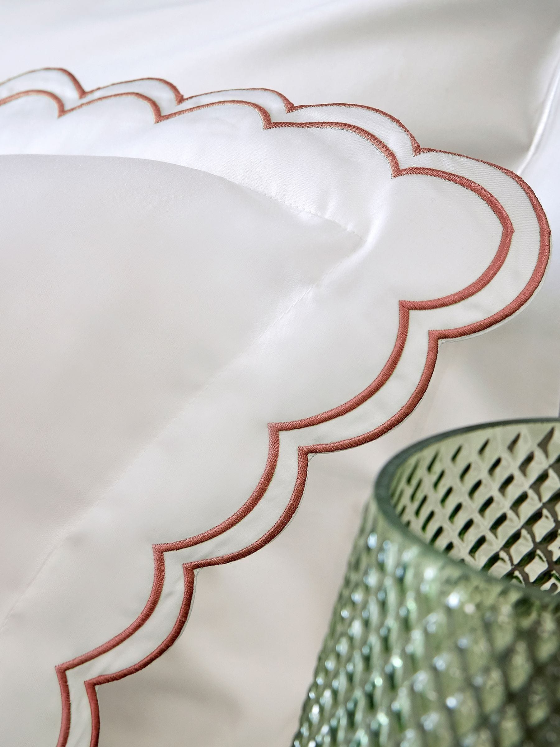 Christy cotton sateen pillowcase pair scalloped edge, UK version