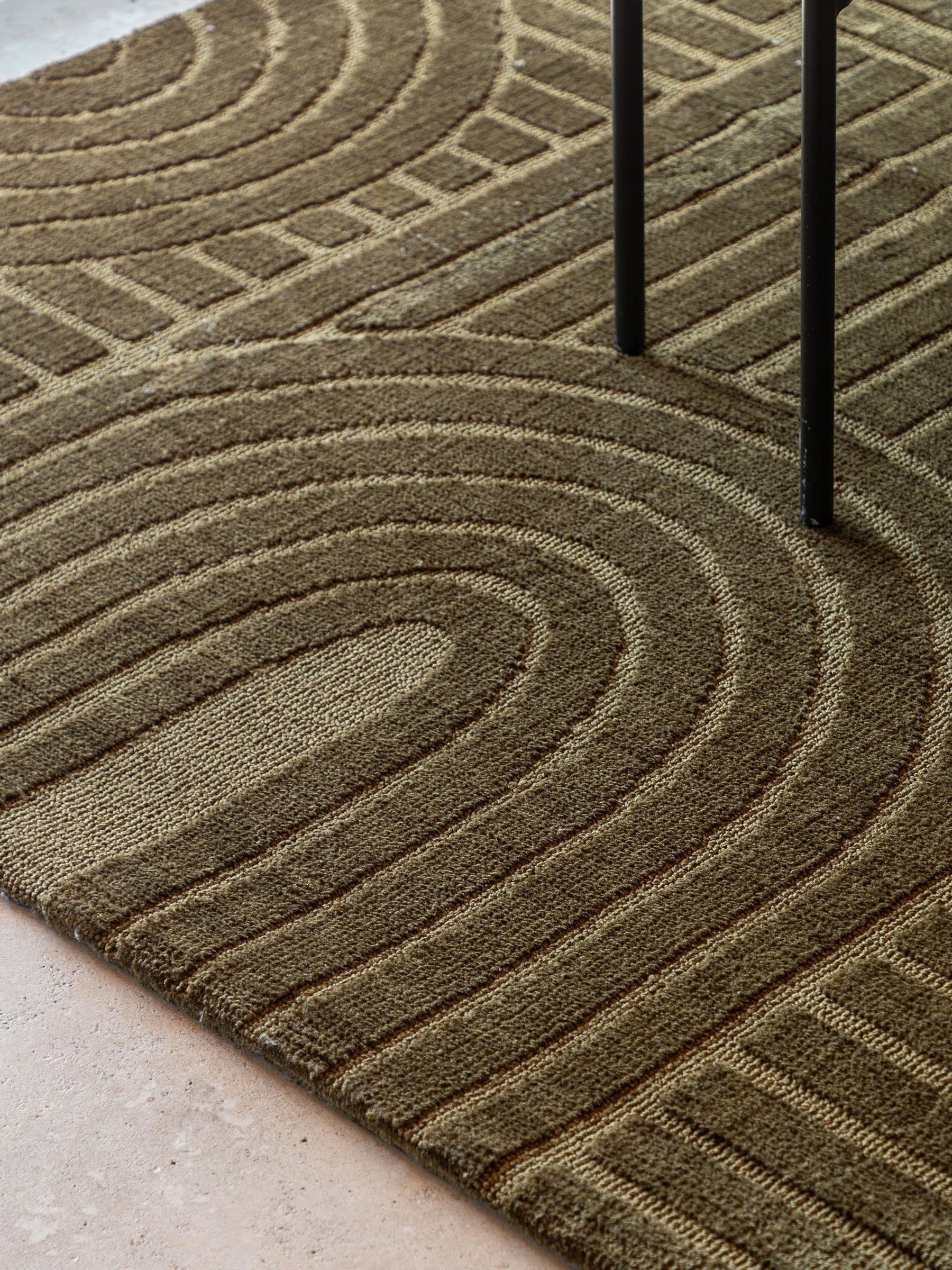 Gallery Home Cream Tula Rug, imported from the UK
