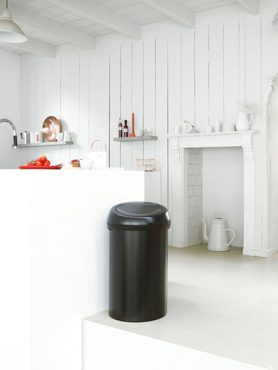 Prochaine Brabantia Noir Mat Touch Bin 60L - Achetez en ligne sur McGrocer