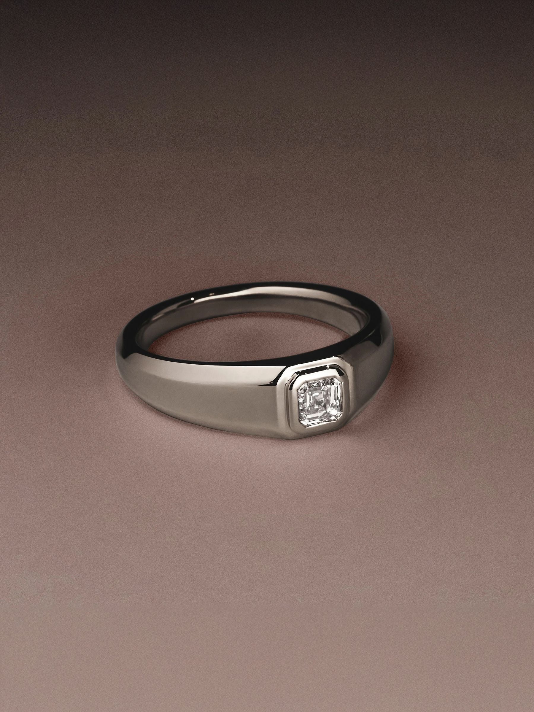 The Diamond Store Men's Signet Ring 0.50ct Asscher Cut Lab Diamond (British brand)