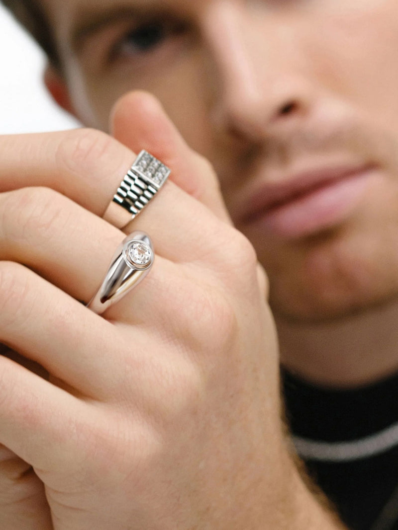 The Diamond Store 9k White Gold 0.50ct Round Cut Signet Ring