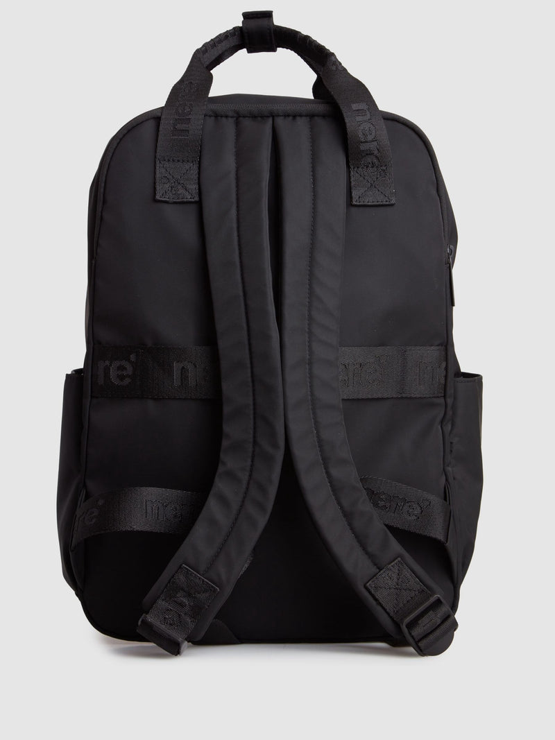 Nere Seeker Traveller Backpack Black (British brand)