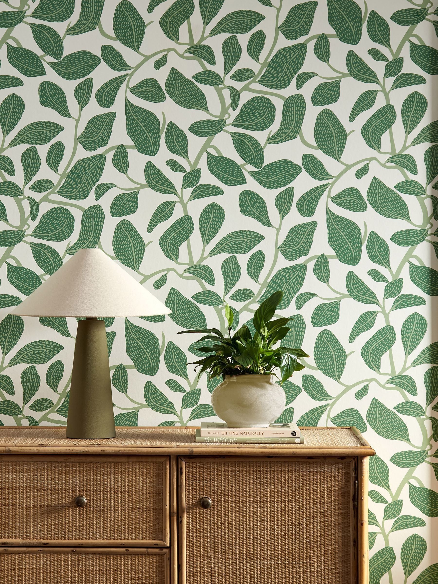 Scion Green Sweet Bay Oakham 10M Wallpaper