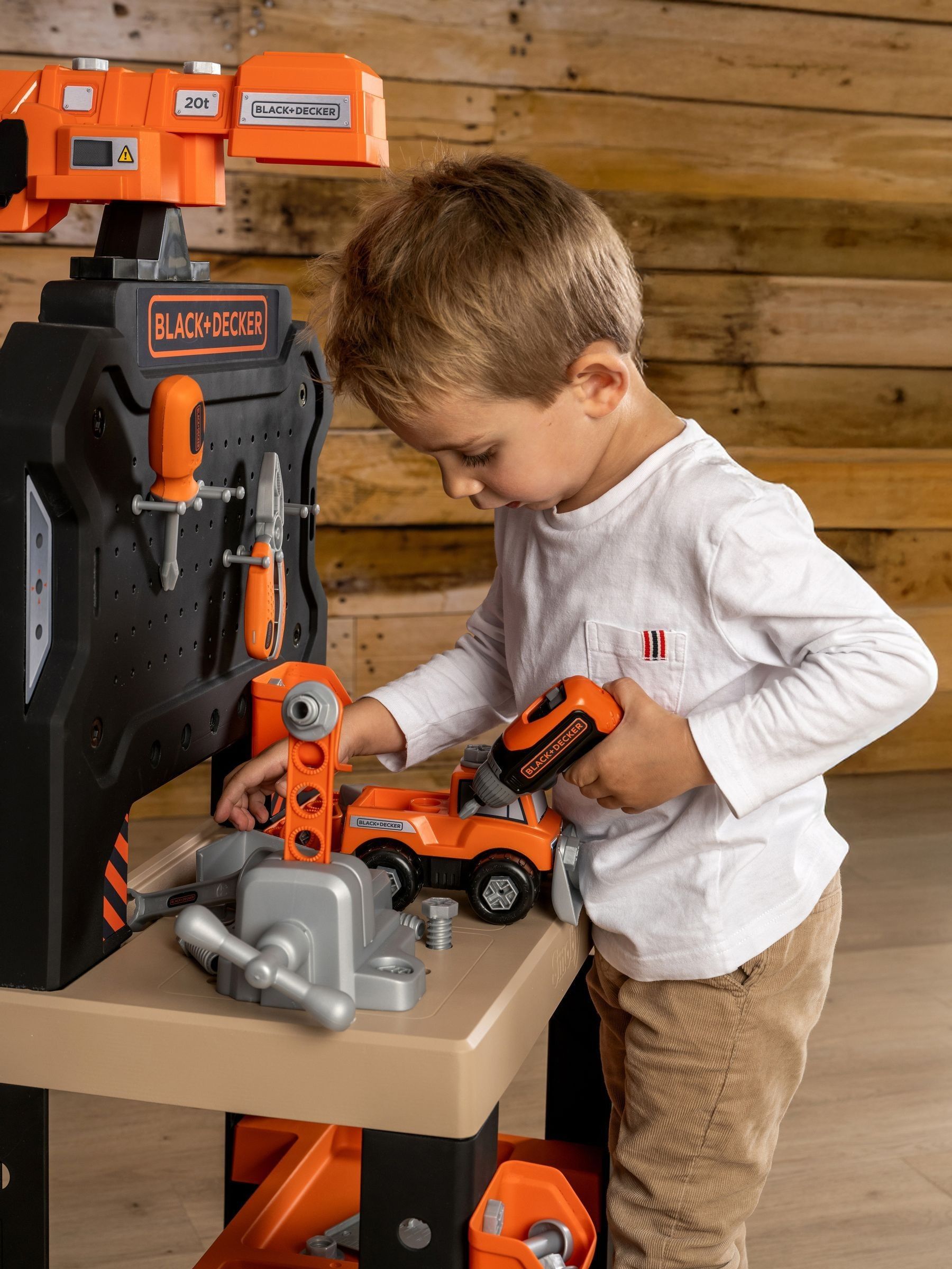 Smoby Builder Workbench toy - British product