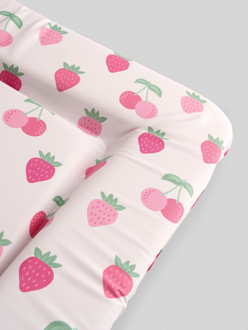 JoJo Maman Bébé White Strawberry changing mat 70x50cm (British brand)