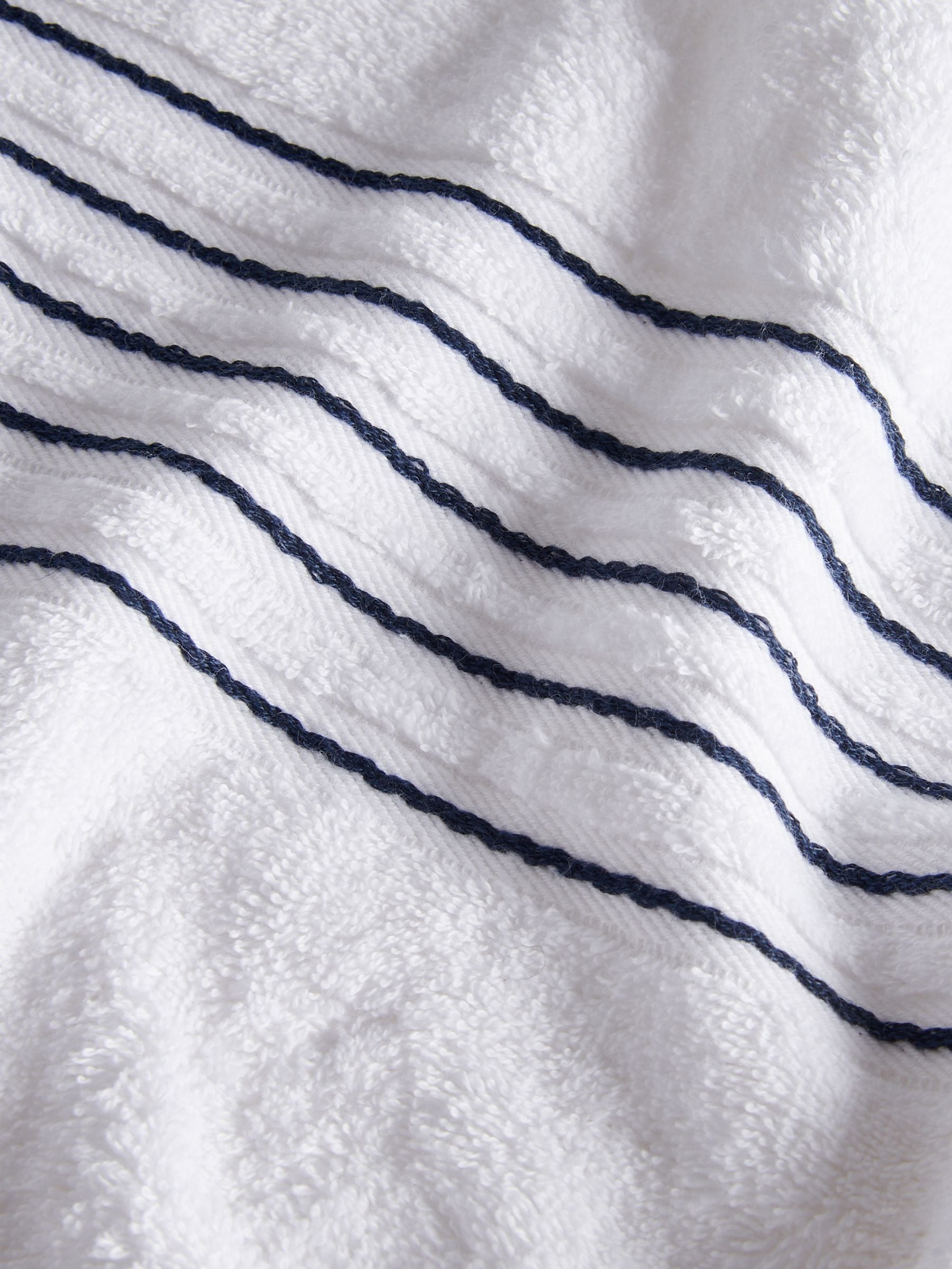 Duchamp brand stripe cotton bath towel, UK version