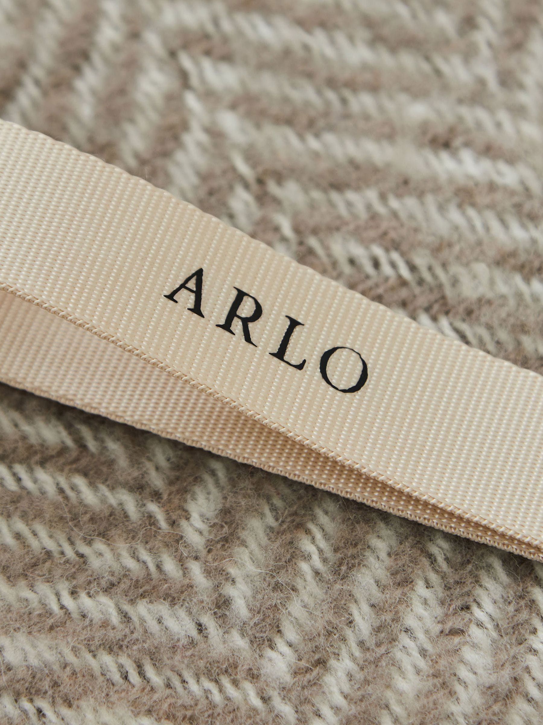 Made Yours personalised dog walking accessory pouch (British brand)