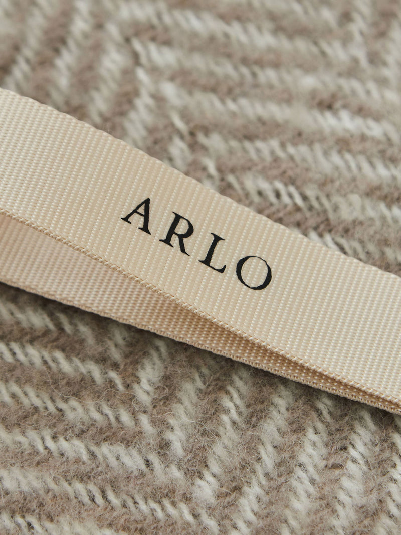 Made Yours personalised dog walking accessory pouch (British brand)
