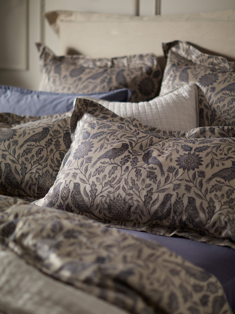Secret Linen Store Birdie jacquard pillowcase French blue (British brand)