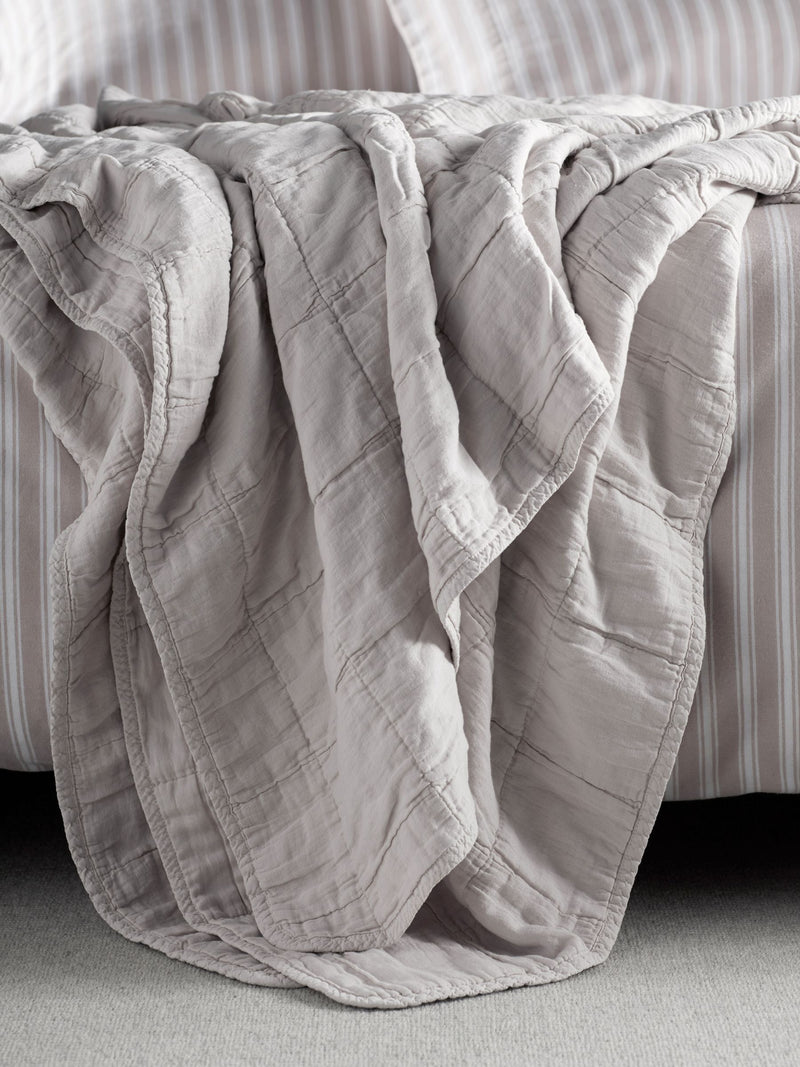 Secret Linen Store Vintage Rose Finn 100% Cotton Quilted Throw