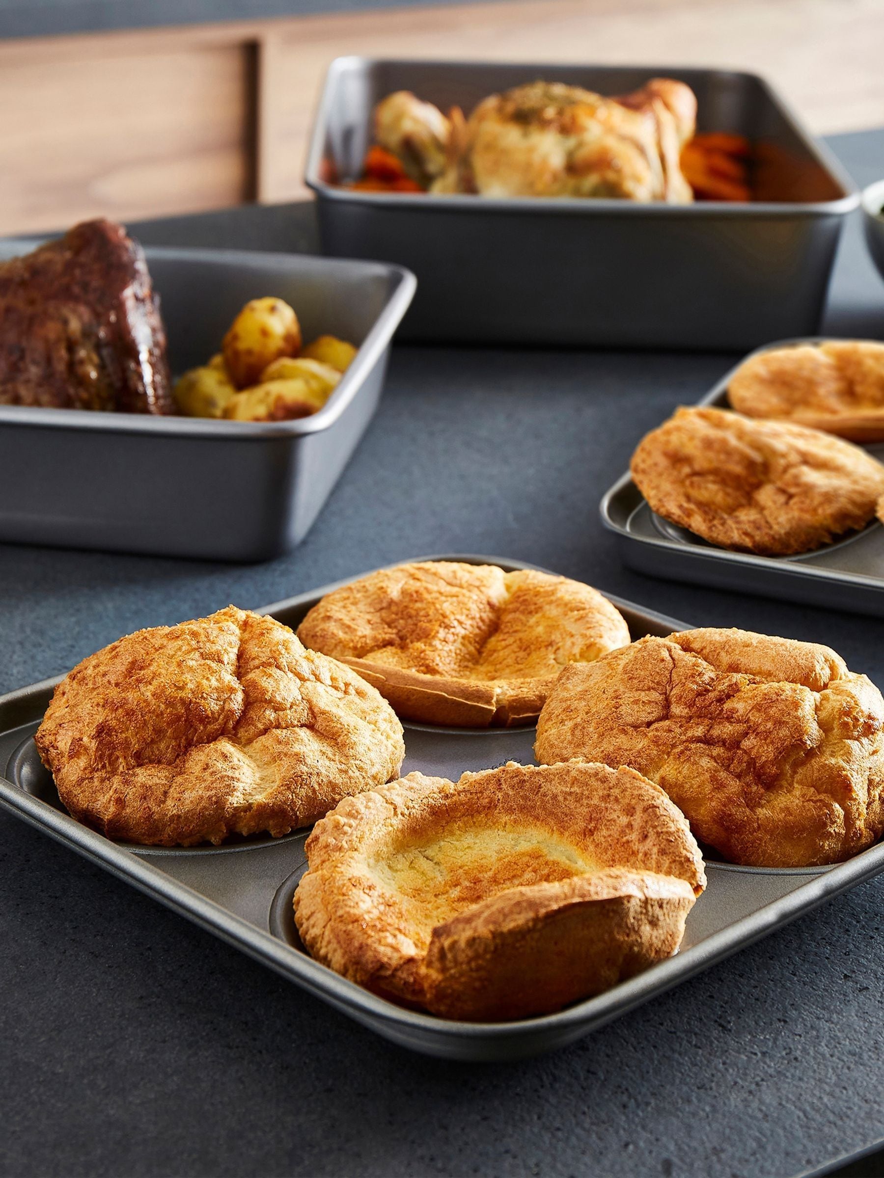 Morphy Richards 4-cup Yorkshire pudding tray, British product